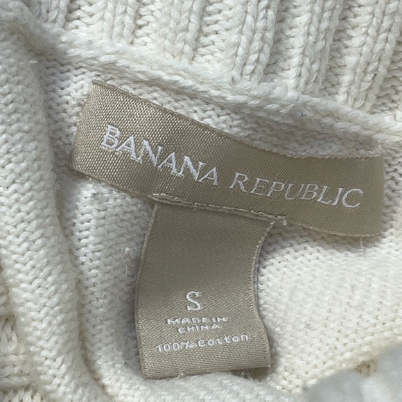 Banana Republic Convertible  Turtleneck with Brilliant Gold Buttons - Picture 7 of 9